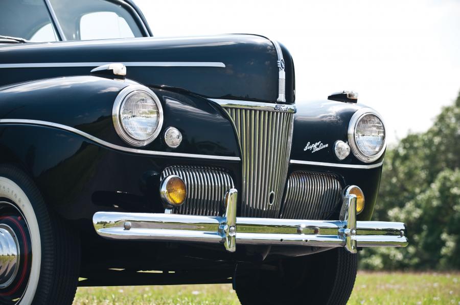  Ford Super DeLuxe Business Coupe 1941 года  (фото 10 из 37)